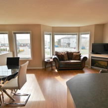 Executive Private Suites Near Calgary, Стратмор — фото 5