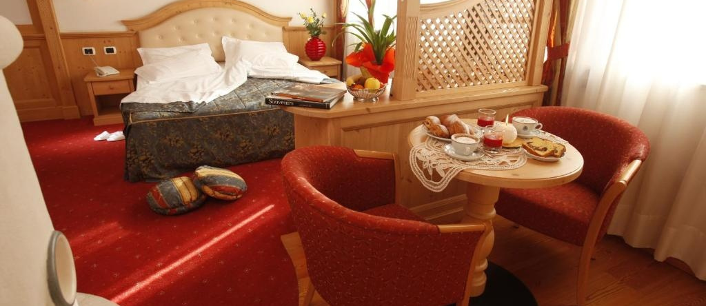 Hotel Mirabello - Slow Hotel Benessere, Fiera di Primiero — photo 1