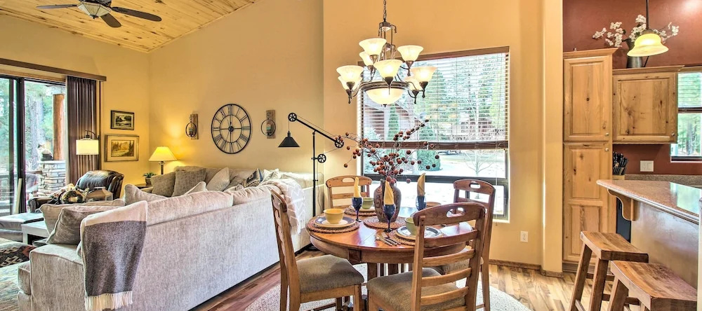 Fireside Comfort & Family Fun: Wooded Show Low Gem, Шоу-Лоу — фото 1