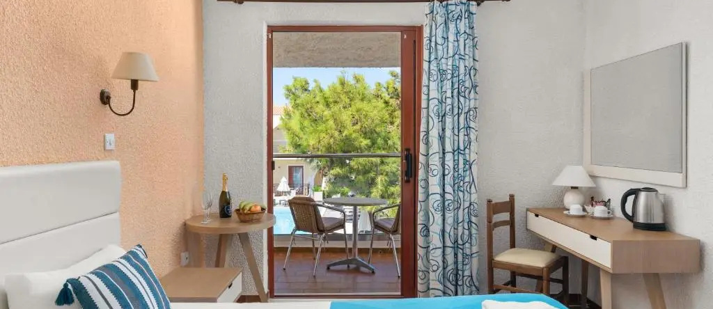 Iliessa Beach Hotel, Argassi — photo 1