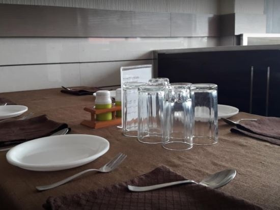 Hotel Marvel Inn, Patan — photo 1