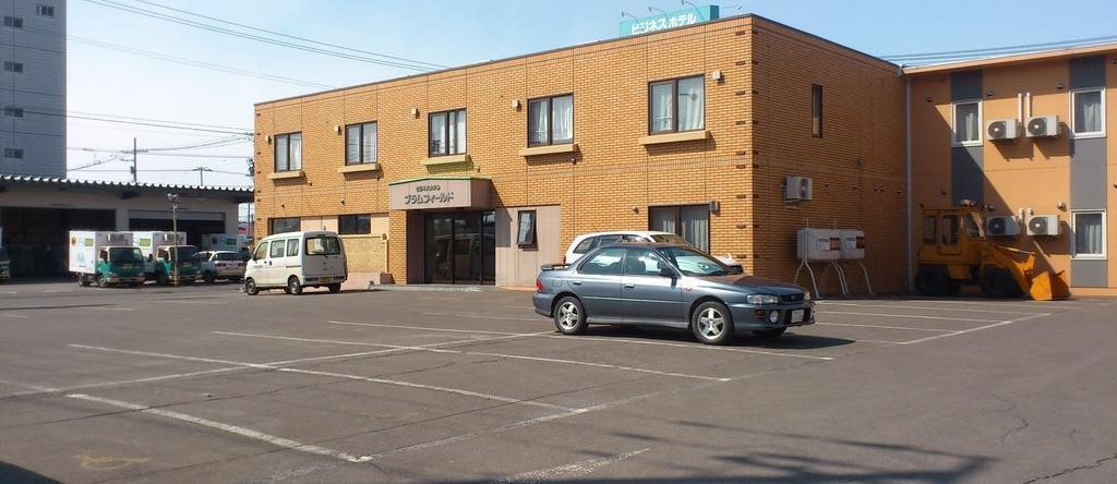 Business Hotel Plum Field, Обихиро — фото 1