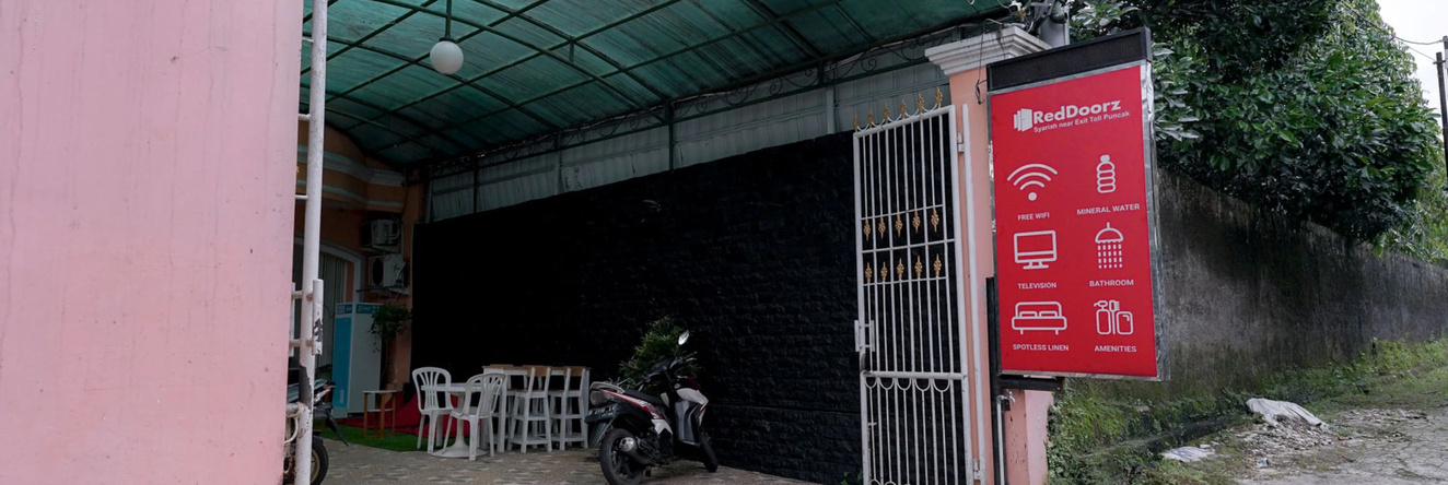 Reddoorz Syariah Near Exit Toll Puncak, Чиави — фото 1