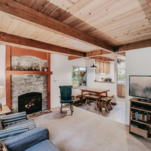 Mt Baker Lodging - Cabin 67 - Private 2-story Cabin With a Private hot tub, Maple Falls — photo 3