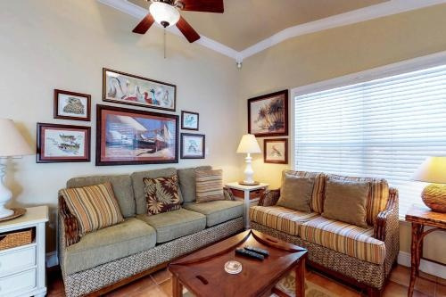 Palm Isle 3215 by RedAwning, Holmes Beach — photo 1