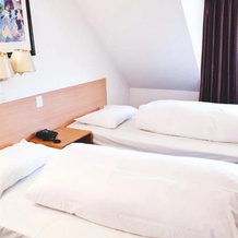 Rugs Hotel Düsseldorf – Self Check- In, Dusseldorf — photo 4