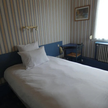 Hôtel De France, Пон-Л'Эвек — фото 2