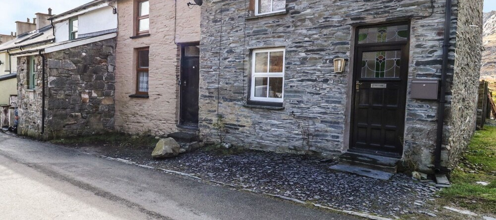 19 Cwmorthin Road, 费斯廷约格 — 照片 1