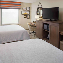 Hampton Inn Garden City Long Island, 东花园城 — 照片 4