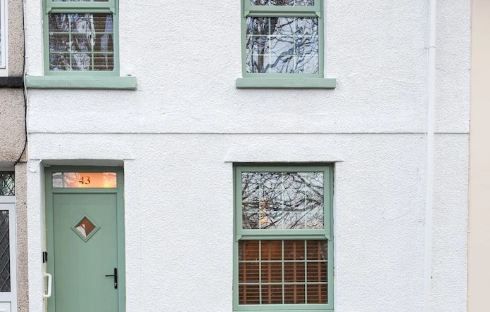 43 Bbescapes, Merthyr Tydfil — photo 1