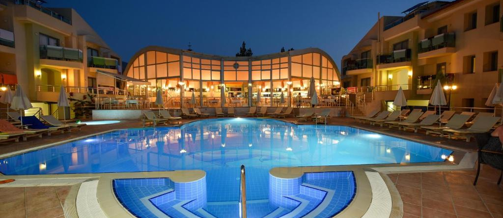 Belcehan Hotel, 厄吕代尼兹 — 照片 1