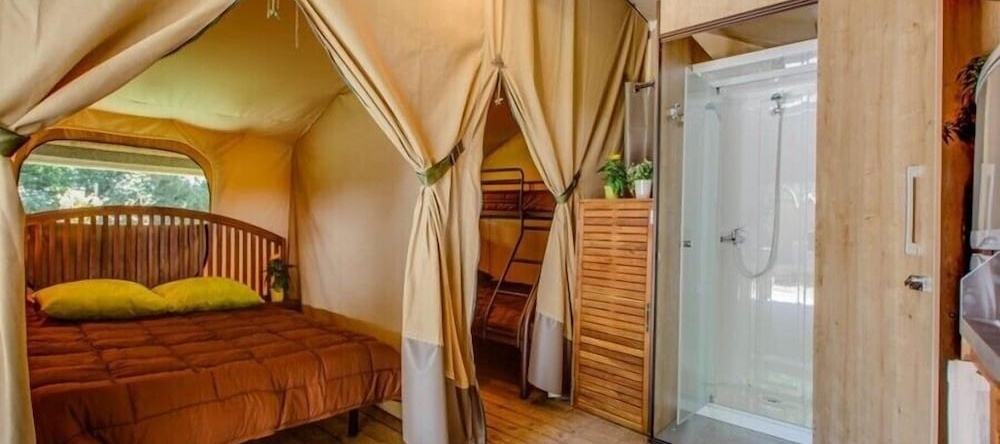 Le Val de la Marquise - Tente Lodge, 康帕涅 — 照片 1
