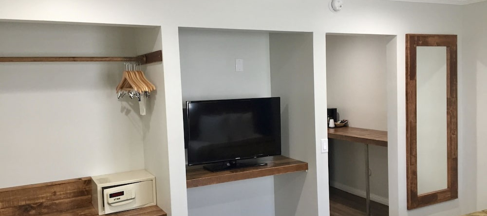 Days Inn And Suites San Diego Sdsu, 拉梅萨 — 照片 1