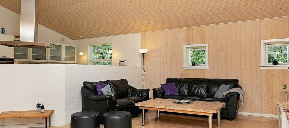 Enticing Holiday Home in Hals With Terrace, Hals — photo 1