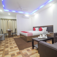 OYO 29258 Hotel Debrani International, 北米蒂亚利 — 照片 5