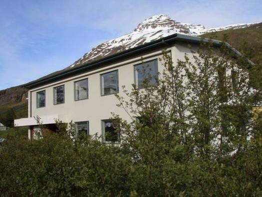 Seyðisfjörður Guesthouse, Seydisfjordur — photo 1