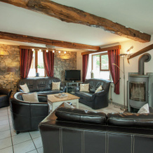 Spacious Holiday Home in Humain with Garden, Marche-en-Famenne — photo 4
