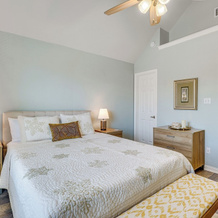 Central College Station Townhome w/ Community Pool, College Station — photo 3