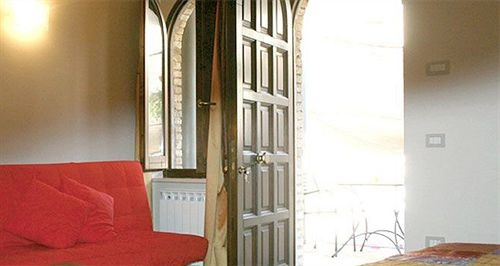 Hotel La Barberie, Спелло — фото 1