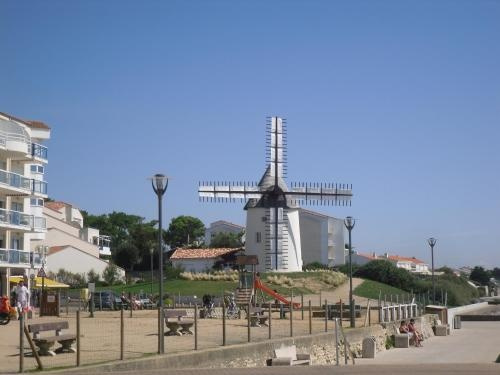 Quest En France Holidays - Mobile Home at Jard Sur Mer, Jard-sur-Mer — photo 1