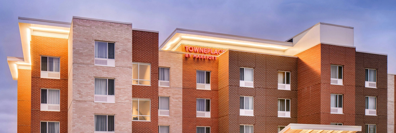 TownePlace Suites by Marriott Dubuque Downtown, Dubuque — photo 1