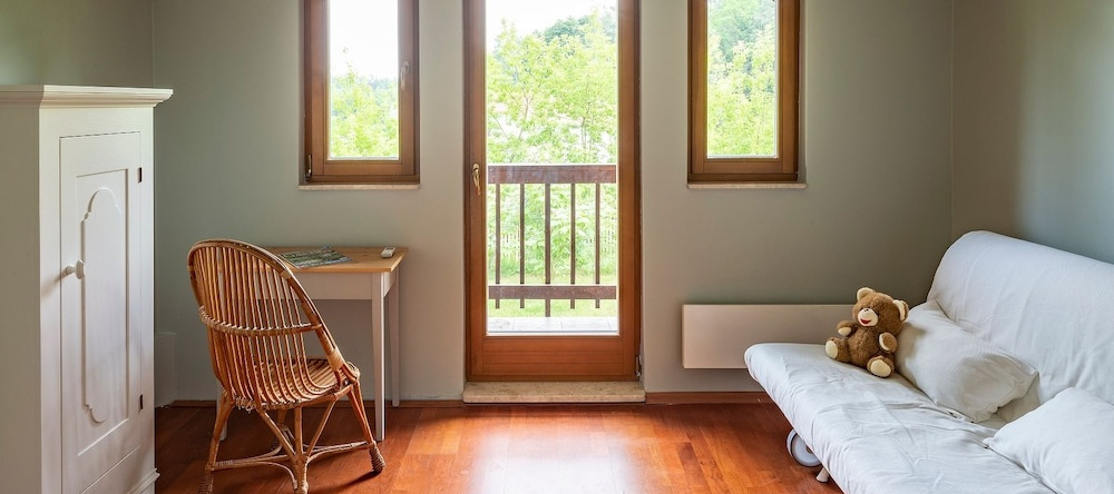 Roso 3 Bedroom Modern Country House, Вильга — фото 1