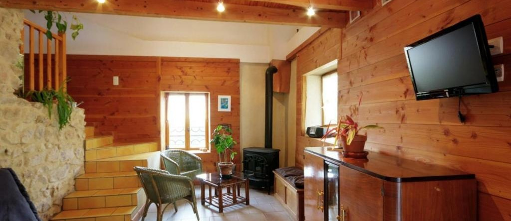 Gîte Saint-André-d'Apchon, 1 pièce, 2 personnes - FR-1-496-23, 圣安德烈-达普雄 — 照片 1