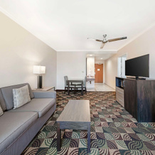 Best Western Plus Country Park Hotel, Tehachapi — photo 3