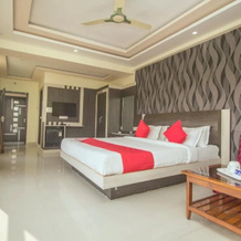 Hotel Debrani International, Уттар Митиали — фото 4