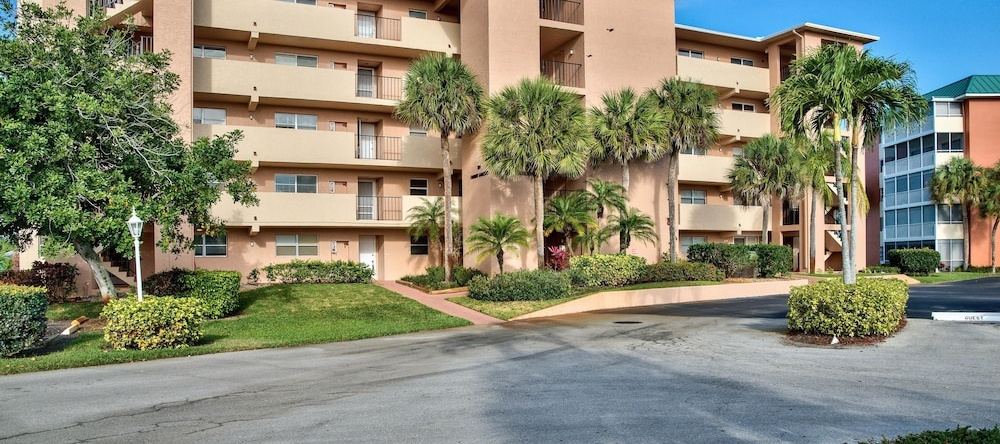 Capri Golf Condo 2 Bedroom Home by NFVH, 莱利 — 照片 1