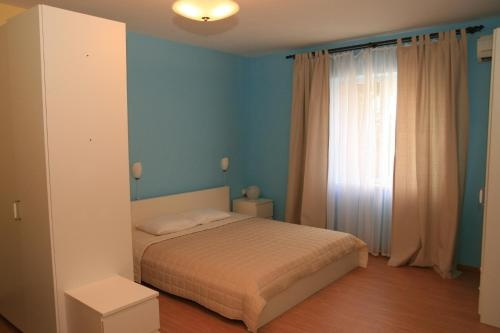 RedBerry, Mayskiy — photo 1