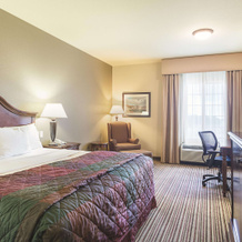 La Quinta Inn & Suites by Wyndham Trinidad, 特立尼达 — 照片 3
