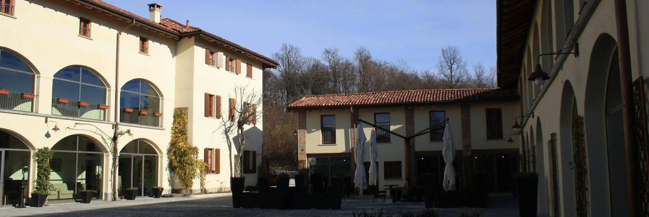 Hotel Cascina Canova, 乌贾泰特雷瓦诺 — 照片 1