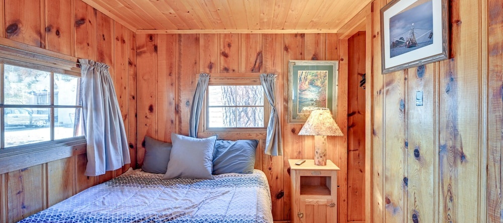 'Autumnsong Fireside' Cabin Near Dtwn Buena Vista!, Буэна-Виста — фото 1
