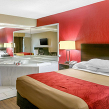 Econo Lodge Shorewood, 肖尔伍德 — 照片 3