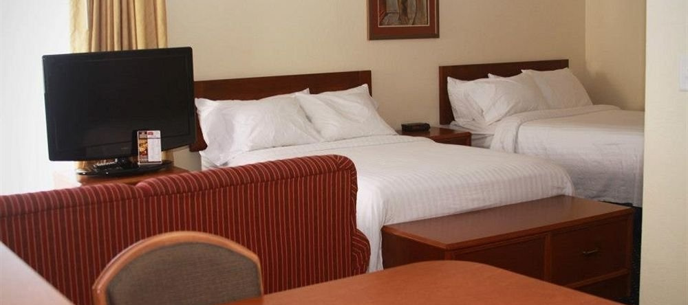 Gatehouse Suites East Lansing, Ист-Лансинг — фото 1