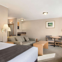 Days Inn & Suites by Wyndham Thunder Bay, Thunder Bay — photo 4