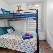 Small Town Retreat- 5Br- Movie Theater Room, Оконто — фото 5