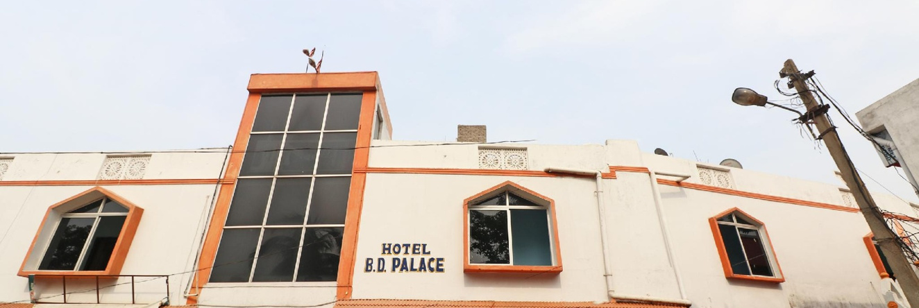 SPOT ON 41582 Bd Palace, 巴沙纳加尔 — 照片 1
