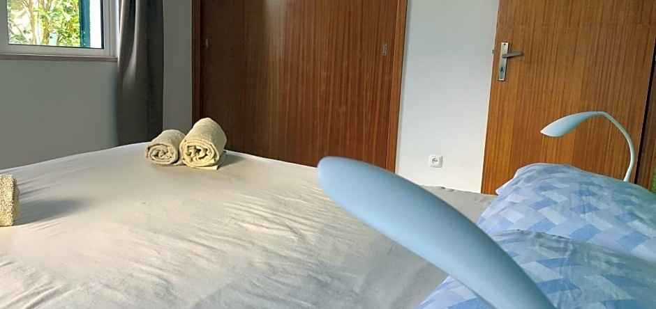 AZORES HOLIDAYS HOUSE -B&B - Suites - Self Check-in KEYBOARD, 蓬塔德尔加达 — 照片 1