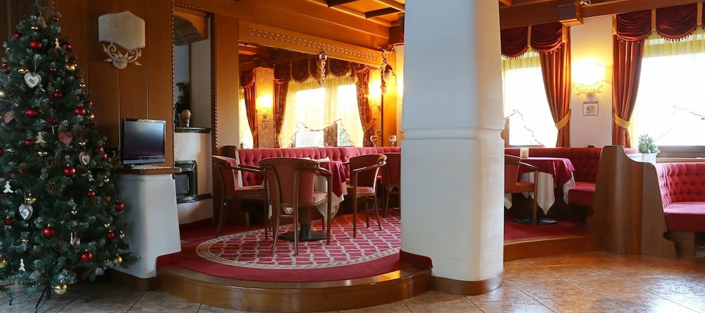 Hotel Belvedere Paradise Club Center, 法伊德拉帕加内拉 — 照片 1
