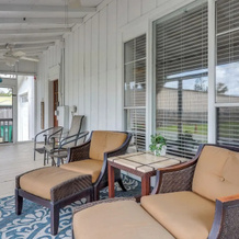 St. Marys Chic: Porch Living & Total Walkability!, Сент-Мэрис — фото 2