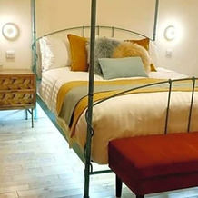 The Orange Fox Lux Room and Hot Tub at The Grumpy Schnauzer Guest House, 科特布里奇 — 照片 2