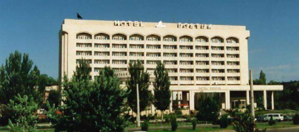 Club Hotel Dostuk, Бишкек — фото 1