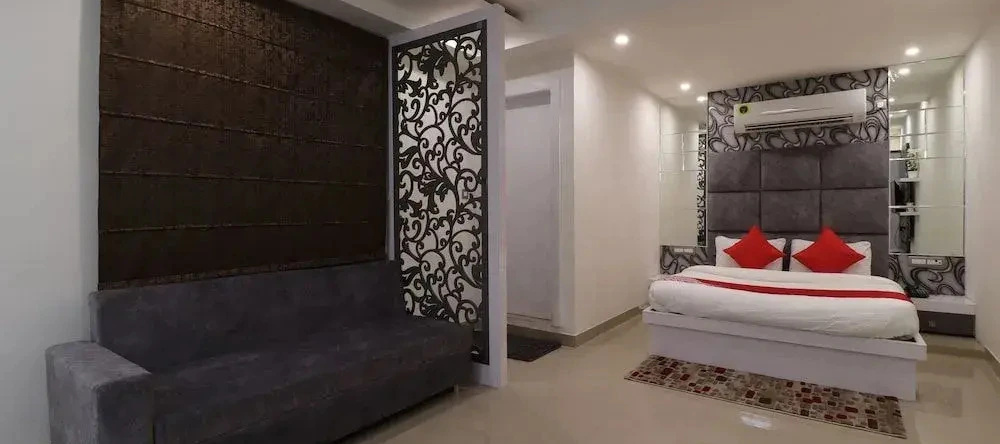 Comfort Inn by OYO Rooms, Orai — photo 1