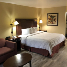 Baymont Inn & Suites by Wyndham The Woodlands, 谢南多厄 — 照片 2