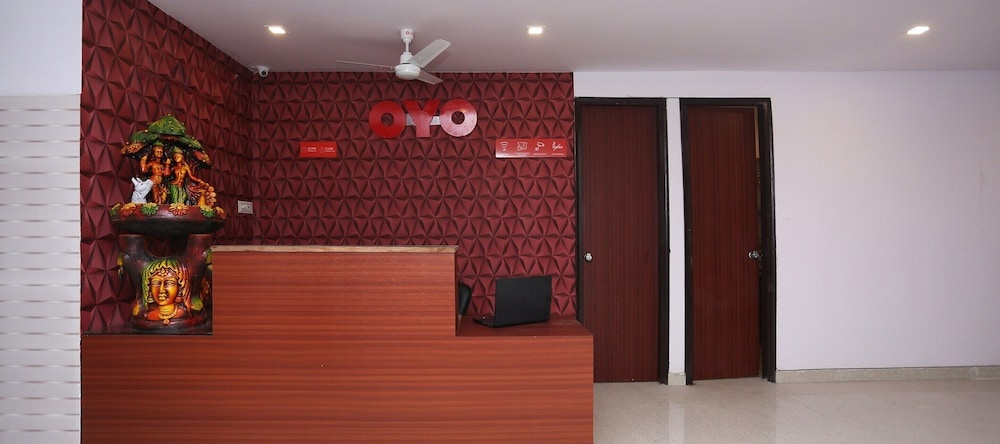 Oyo 22079 Hotel Blueberry, Фаридабад — фото 1