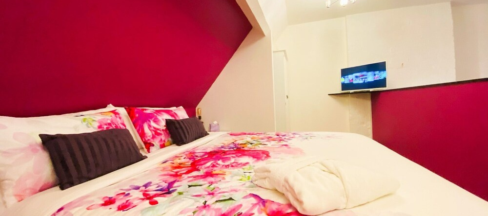 Captain Barbossa Penthouse Mezzanine Apartment, Goole — photo 1