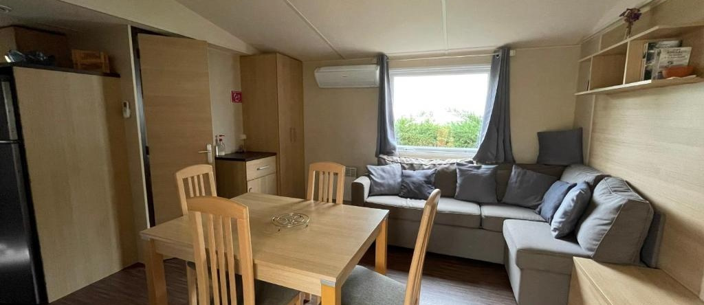 Mobile home in a campsite with swimming pool in Marennes plage, Marennes-Hiers-Brouage — photo 1