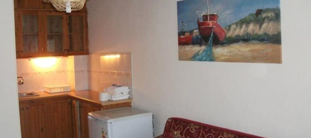 Pansiyon Number One, Karaburun — photo 1
